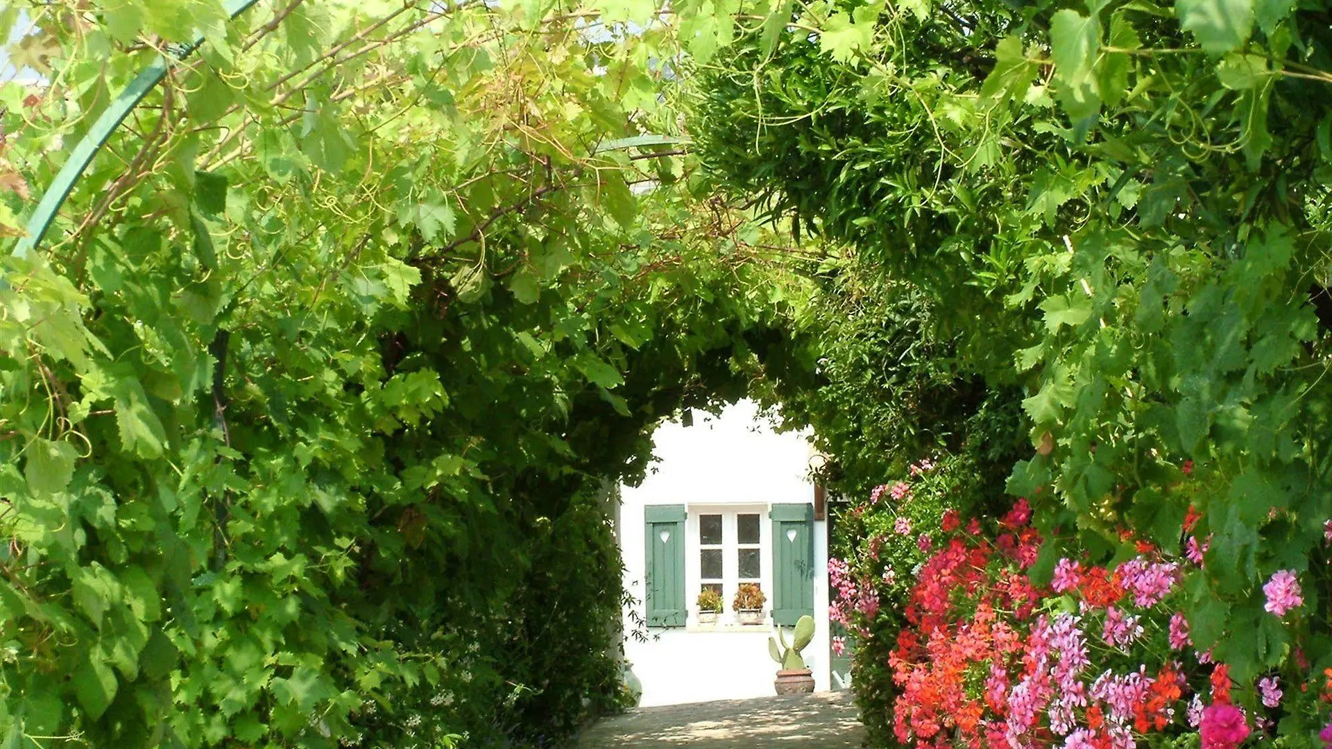 Le Hameau Hotel Saint-Paul-de-Vence 3*,  France