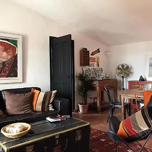 Derriere L'eglise Apartment