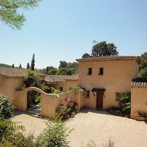 Des Gardettes Holiday home